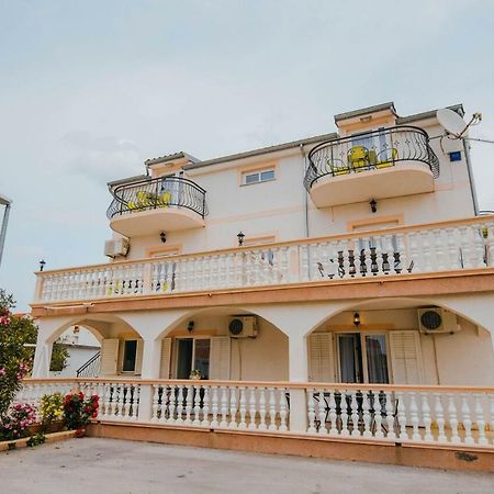 Apartmani Tamaris Водице Экстерьер фото